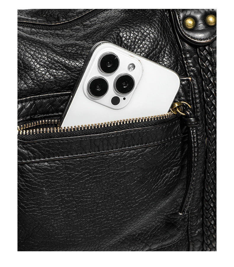 Noir Absolut crossbody bag