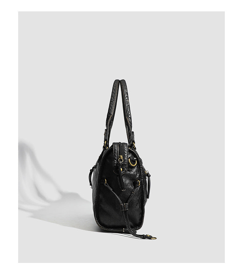 Noir Absolut crossbody bag