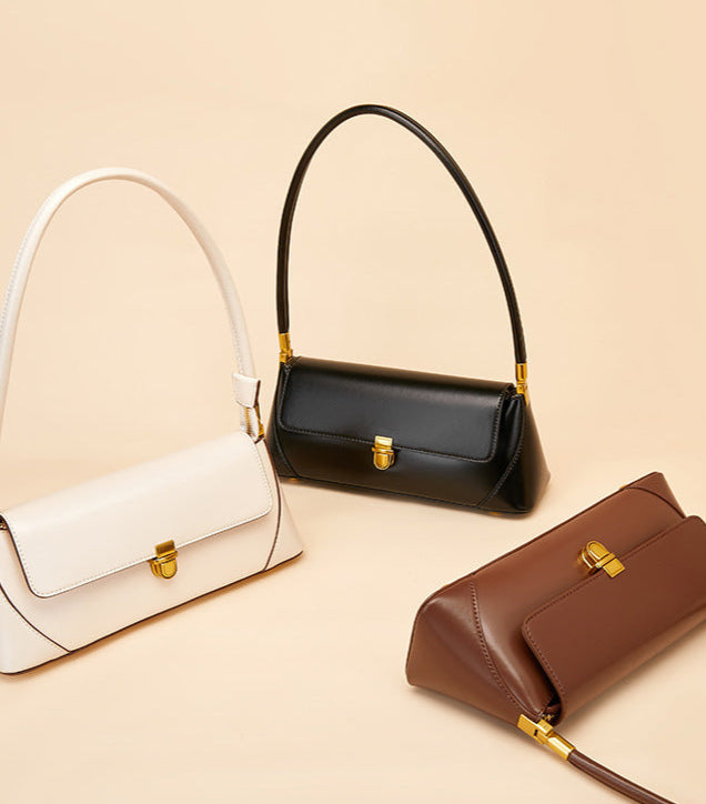 Bolso de hombro, elegante y versátil con broche dorado- Minimalista