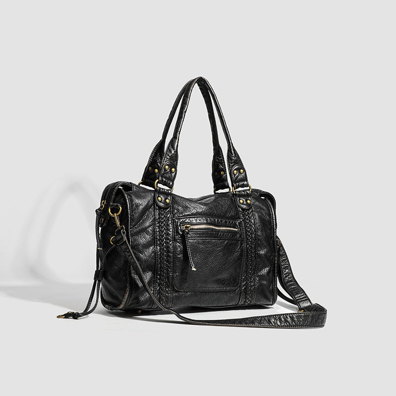 Noir Absolut crossbody bag