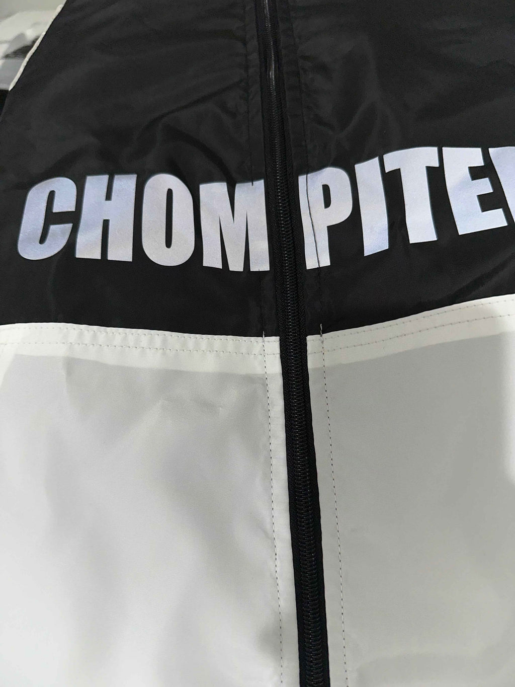 Reflective Tech Jacket – Waterproof Urban Streetwear | CHOMPITER