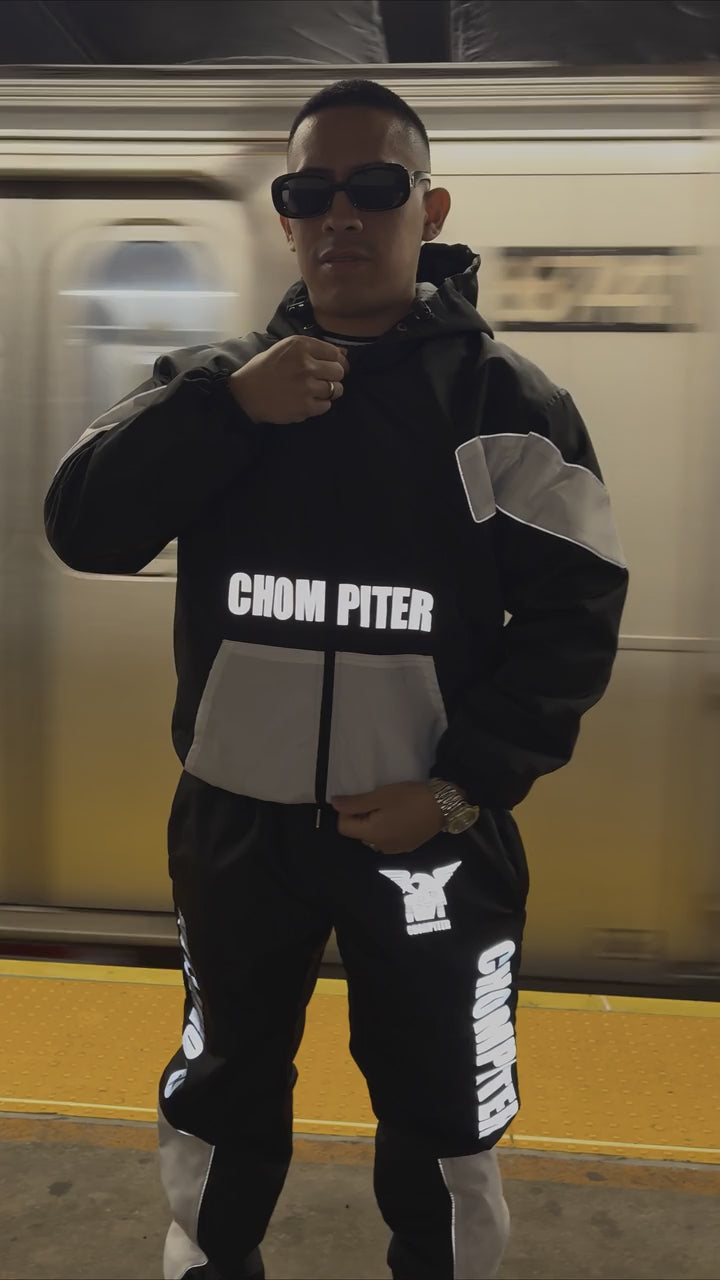 PHANTOM REFLECTIVE WINDBREAKER