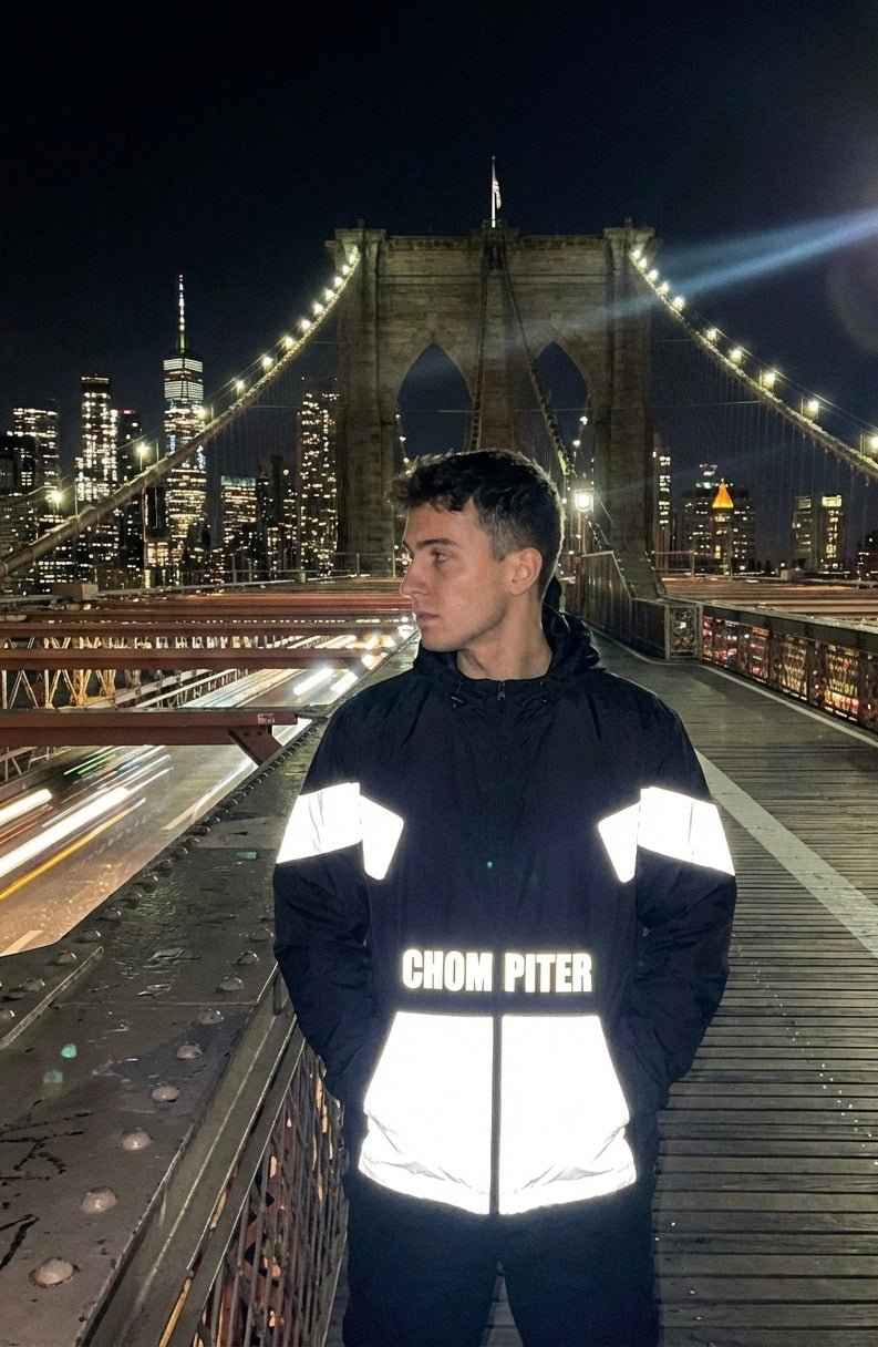 Reflective Tech Jacket – Waterproof Urban Streetwear | CHOMPITER